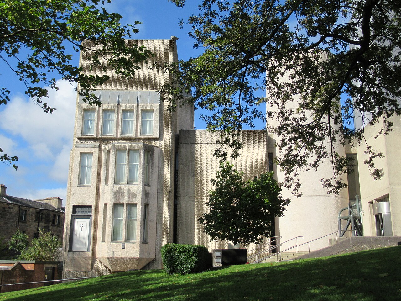 The Hunterian Art Gallery at the University of Glasgow, which contains The Mackintosh House